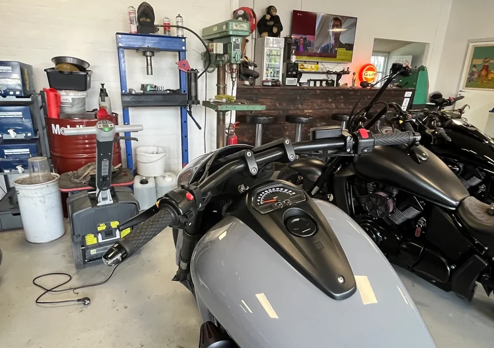Suzuki VZR 1800 - Image 3