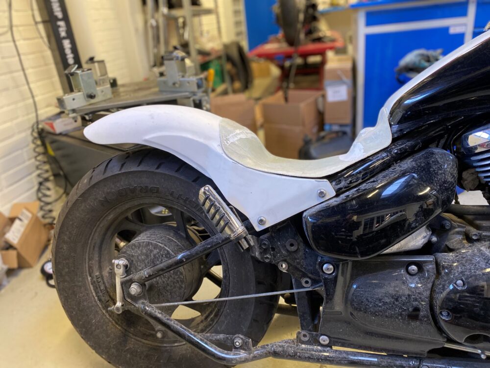 Custom bagskærm M800 Intruder