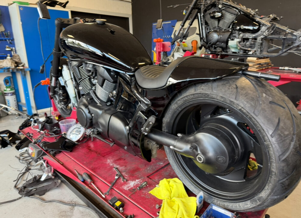 Custon VZR1800 Intruder "300" - Image 7