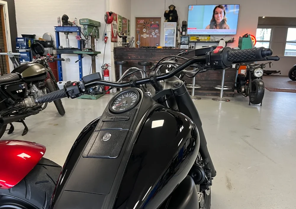 Suzuki C 1500 - Image 4