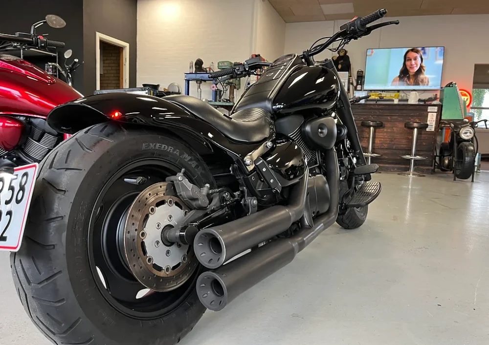 Suzuki C 1500 - Image 3
