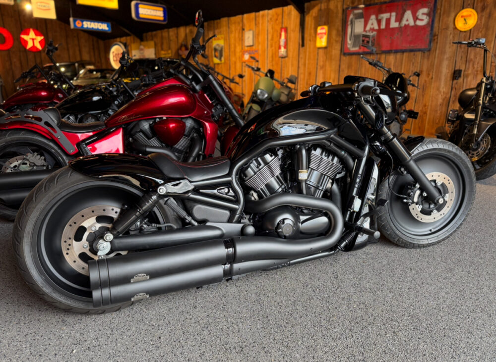 HARLEY DAVIDSON V-ROD SPECIAL