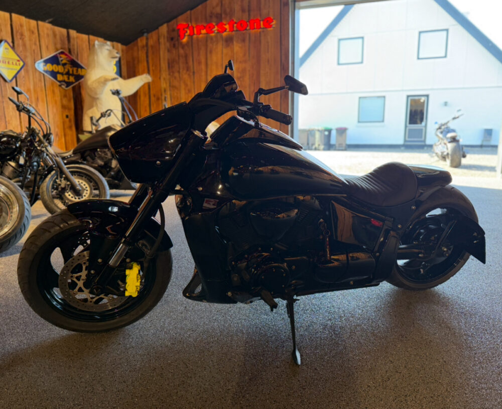 SUZUKI VZR1800 Custom - Image 3